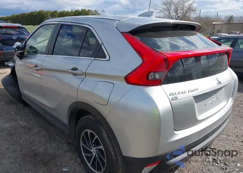 2020 Mitsubishi Eclipse Cross Es 1.5T z USA, uszkodzony, nr VIN JA4AS3AA1LZ031484